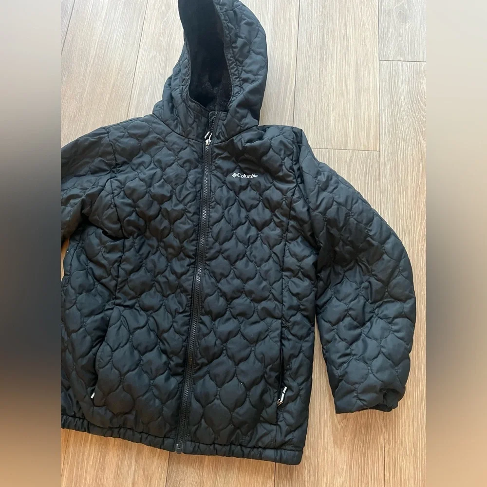 Columbia Black Quilted Hooded Jacket XL